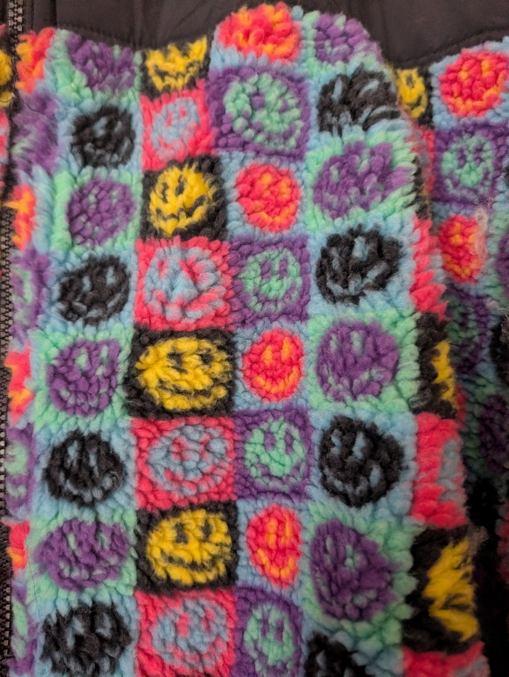 NWT WESC Oversized Sherpa Jacket w/Multicolored Smiley Faces - Picture 2 of 10